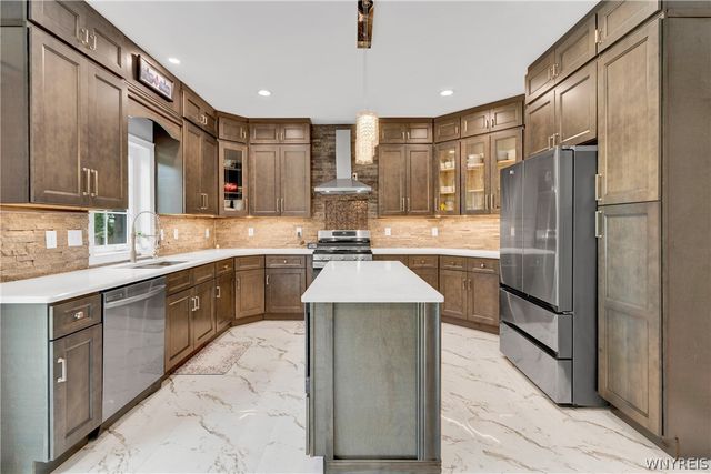 924 Klein Rd, Amherst, NY 14221