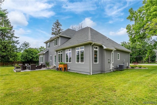 924 Klein Rd, Amherst, NY 14221