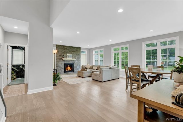 924 Klein Rd, Amherst, NY 14221