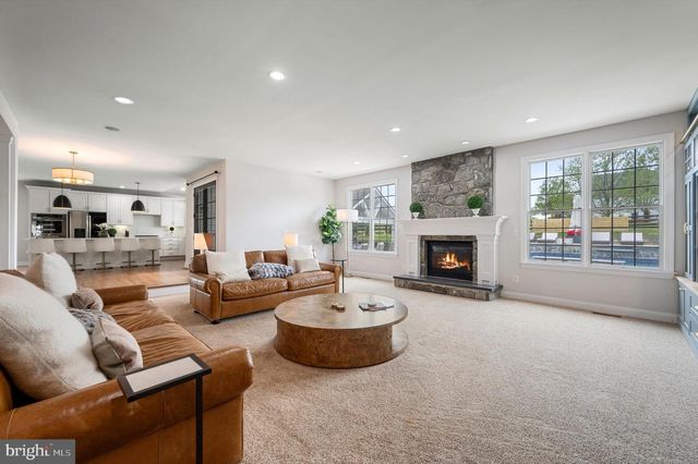 15097 BARLOW DR, Waterford, VA 20197