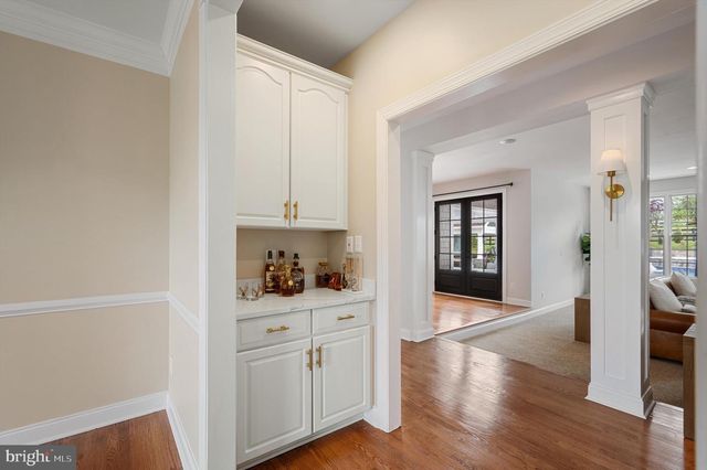 15097 BARLOW DR, Waterford, VA 20197