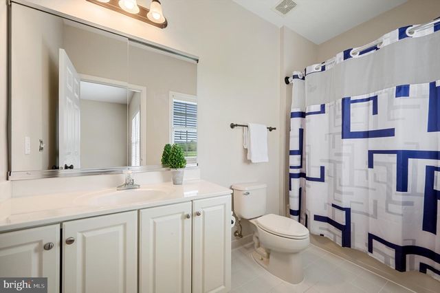 15097 BARLOW DR, Waterford, VA 20197