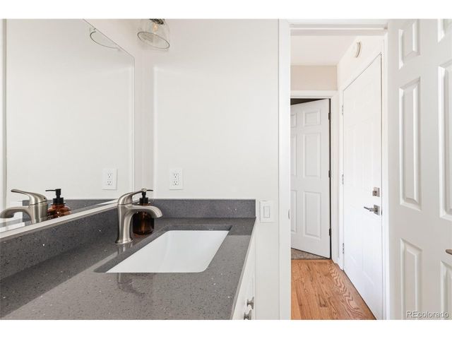 8164 Carr Cir, Arvada, CO 80005