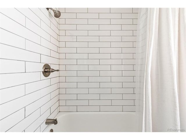 8164 Carr Cir, Arvada, CO 80005