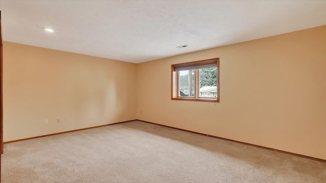 7203 N Sutherlin St, Spokane, WA 99208