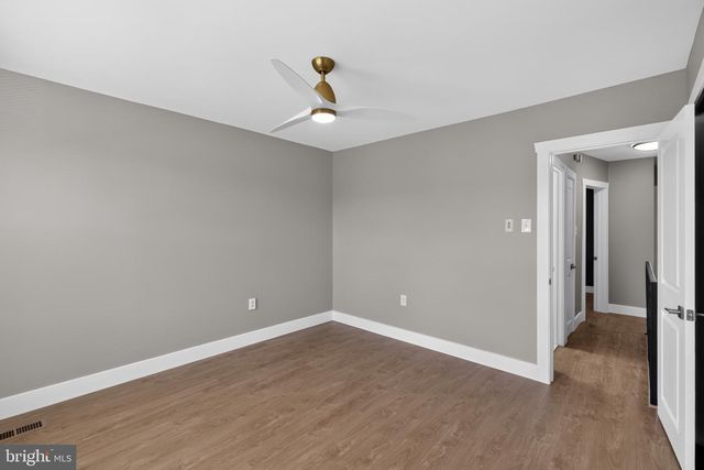 223 KENILWORTH AVE, Philadelphia, PA 19120