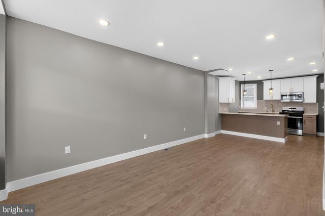 223 KENILWORTH AVE, Philadelphia, PA 19120