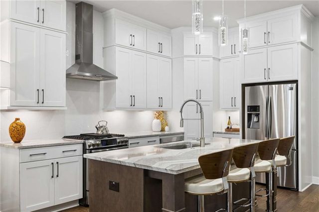 4351 Parkside Place, Sandy Springs, GA 30342