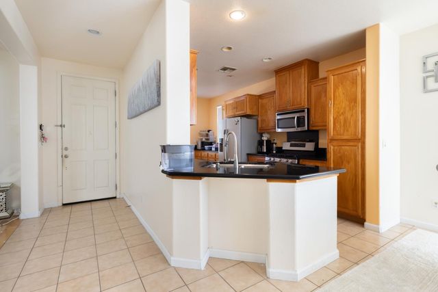 4945 Kokomo Dr, Sacramento, CA 95835