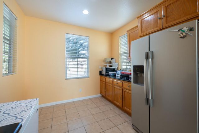 4945 Kokomo Dr, Sacramento, CA 95835
