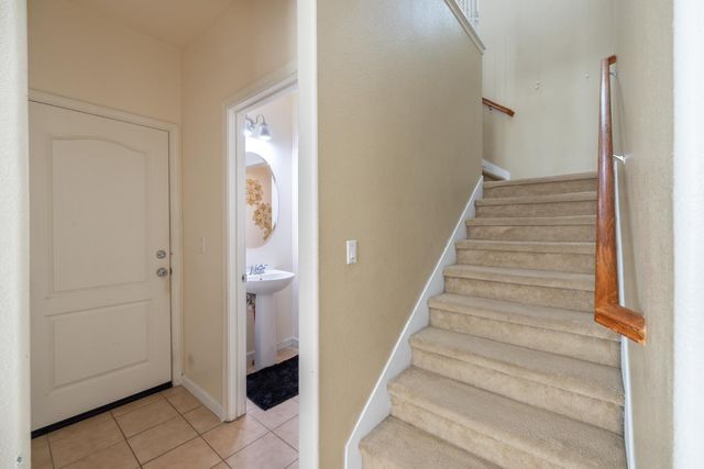 4945 Kokomo Dr, Sacramento, CA 95835