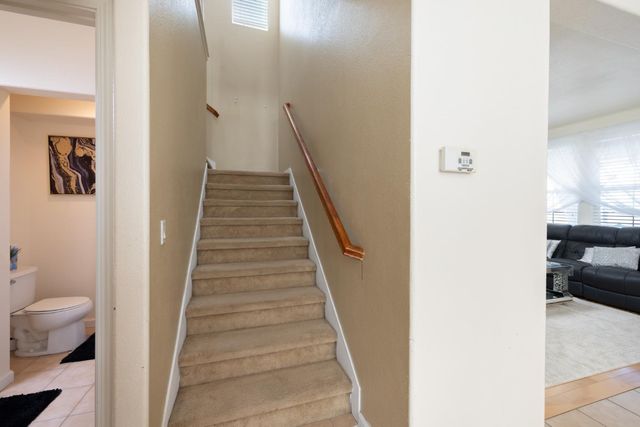 4945 Kokomo Dr, Sacramento, CA 95835