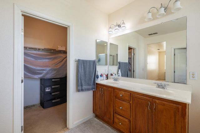 4945 Kokomo Dr, Sacramento, CA 95835