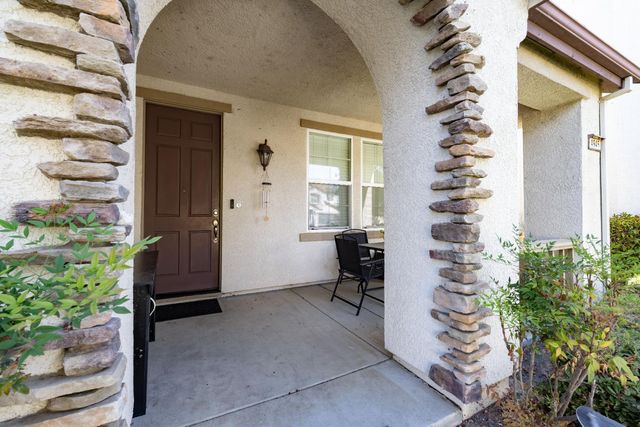 4945 Kokomo Dr, Sacramento, CA 95835