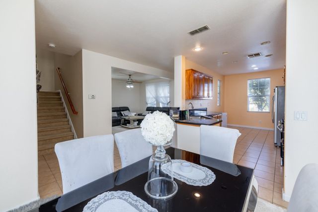 4945 Kokomo Dr, Sacramento, CA 95835