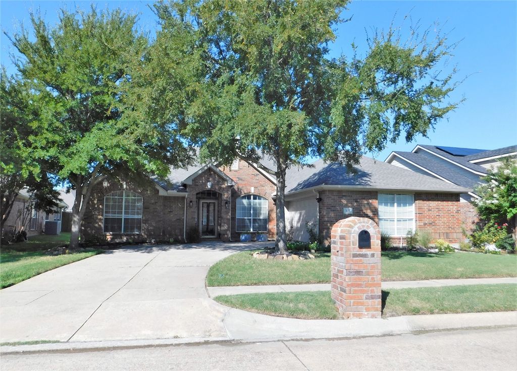 1119 Postwood Drive, Corinth, TX 76210