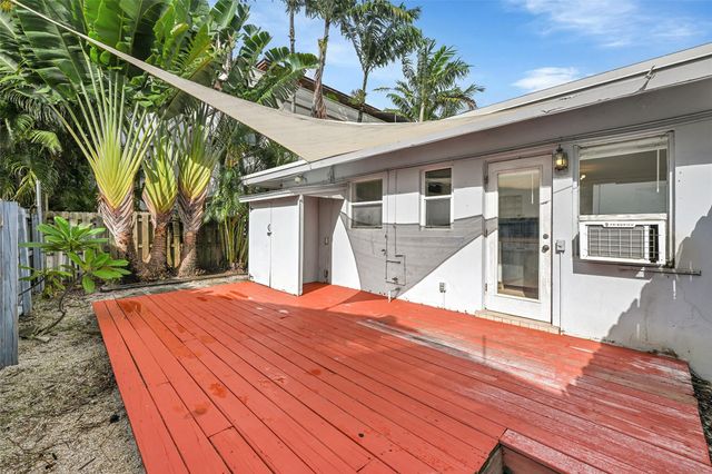 1021 NE 2nd St 3, Fort Lauderdale, FL 33301