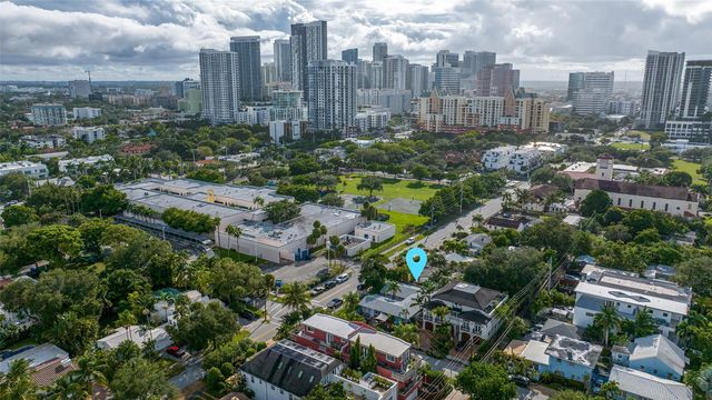 1021 NE 2nd St 3, Fort Lauderdale, FL 33301