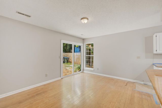 201 Smithfield Avenue, Summerville, SC 29485