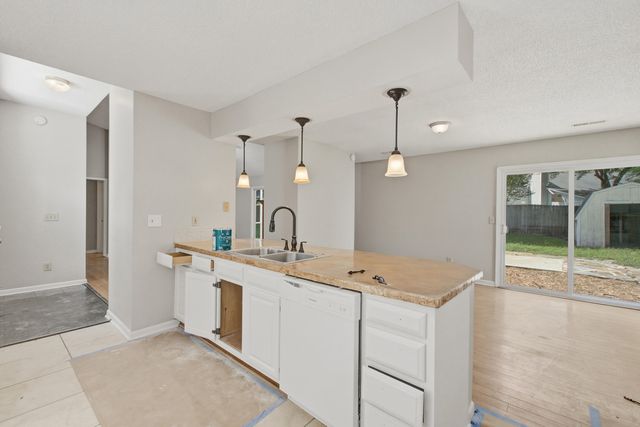 201 Smithfield Avenue, Summerville, SC 29485
