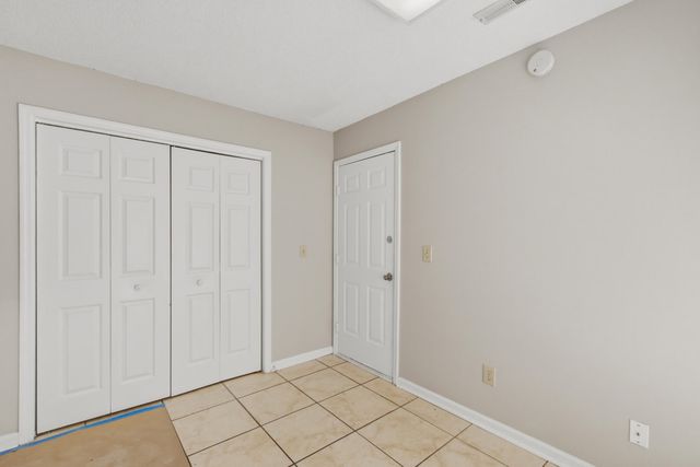 201 Smithfield Avenue, Summerville, SC 29485
