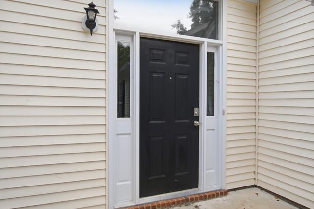 201 Smithfield Avenue, Summerville, SC 29485