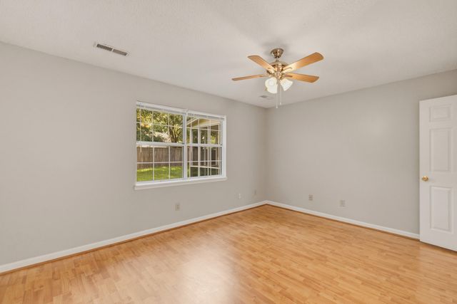 201 Smithfield Avenue, Summerville, SC 29485