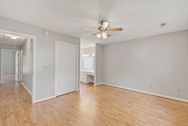 201 Smithfield Avenue, Summerville, SC 29485
