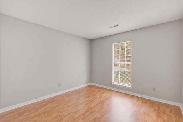 201 Smithfield Avenue, Summerville, SC 29485