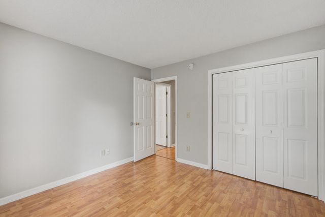201 Smithfield Avenue, Summerville, SC 29485
