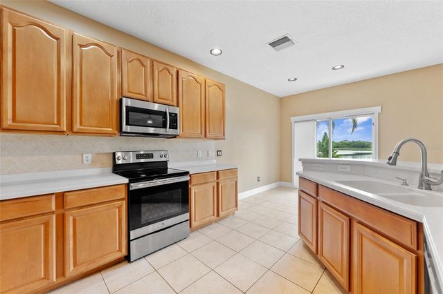 901 PARKER DEN DRIVE, Ruskin, FL 33570