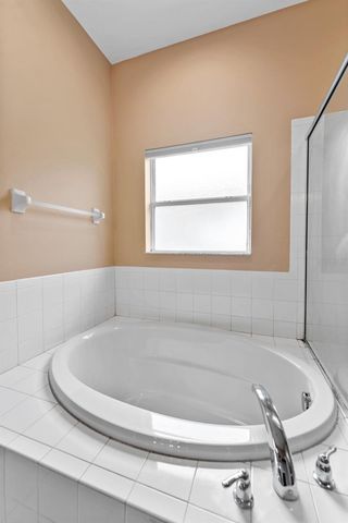 901 PARKER DEN DRIVE, Ruskin, FL 33570