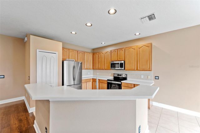 901 PARKER DEN DRIVE, Ruskin, FL 33570