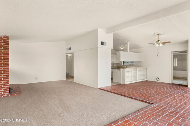 1635 Country Club Circle, Las Cruces, NM 88001