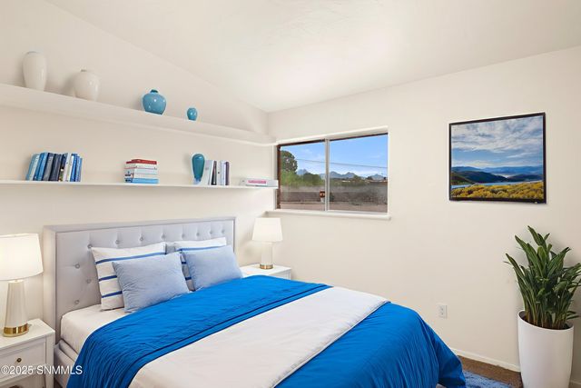 1635 Country Club Circle, Las Cruces, NM 88001