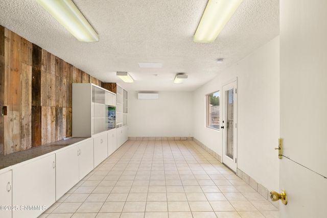 1635 Country Club Circle, Las Cruces, NM 88001