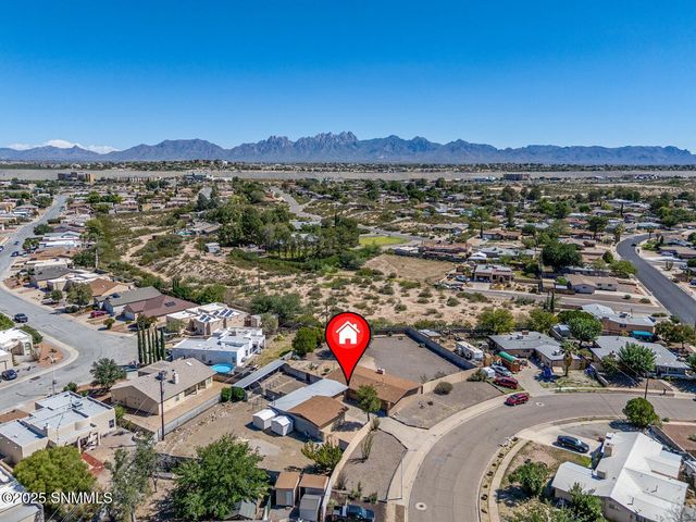 1635 Country Club Circle, Las Cruces, NM 88001