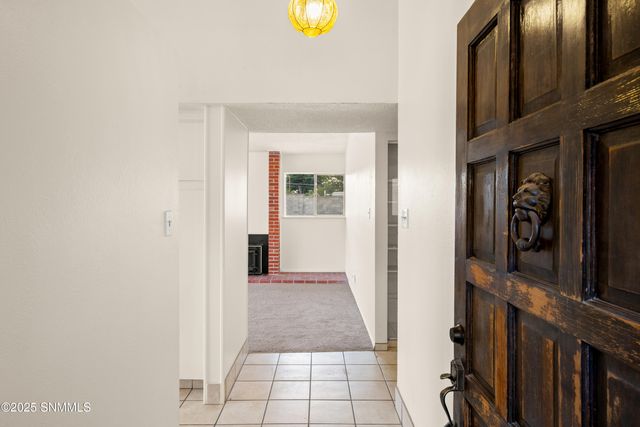 1635 Country Club Circle, Las Cruces, NM 88001