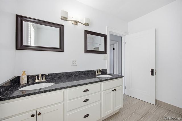 827 Longfellow Avenue, Royal Oak, MI 48067