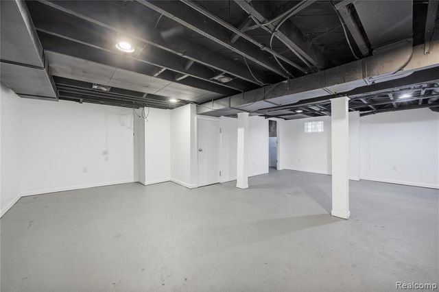 827 Longfellow Avenue, Royal Oak, MI 48067