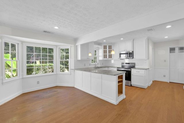 842 Maxie Lane, Lawrenceville, GA 30044