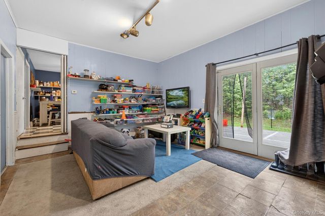 63 Hubshop Road, Chester, NY 10918