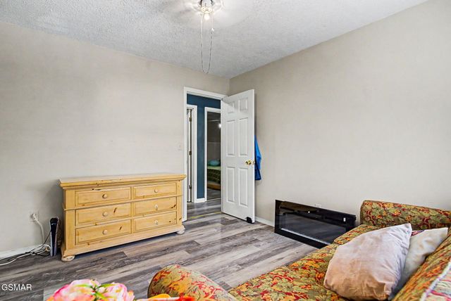 2136 Daisy Trail, Pigeon Forge, TN 37863