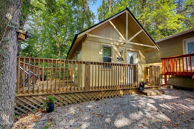 2136 Daisy Trail, Pigeon Forge, TN 37863