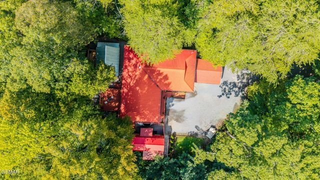 2136 Daisy Trail, Pigeon Forge, TN 37863