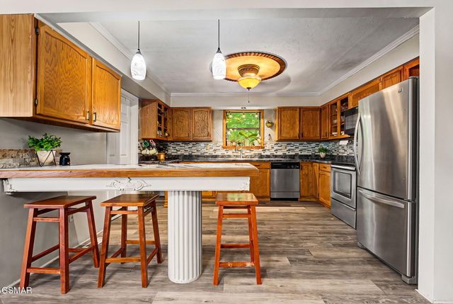 2136 Daisy Trail, Pigeon Forge, TN 37863