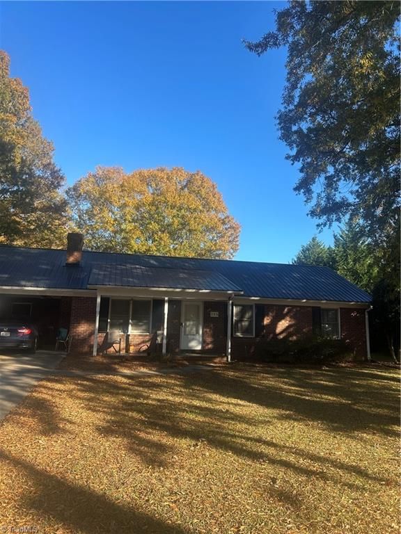 206 Choyce Street, Lexington, NC 27295