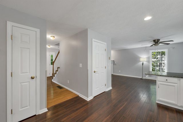 5 Boylston Avenue, Nashua, NH 03064