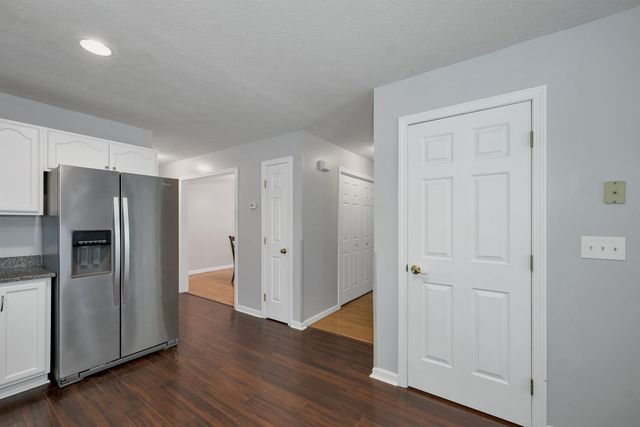 5 Boylston Avenue, Nashua, NH 03064