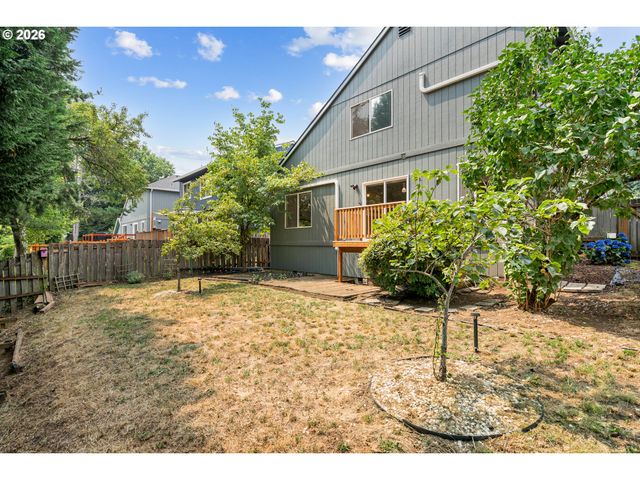 711 WARREN St, Oregon City, OR 97045